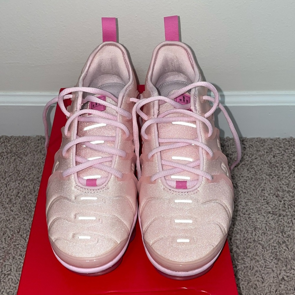 Pink Nike Air VaporMax Plus